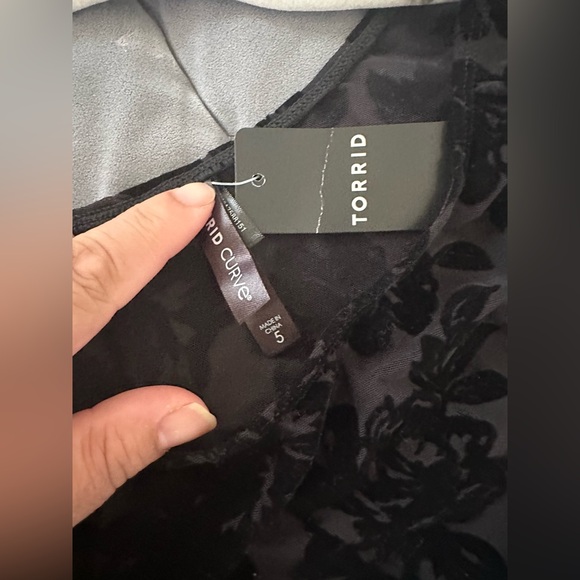NWT Torrid Flocked Roses Black Bodysuit snap crotch Witchy Layering size 5X - Picture 10 of 13